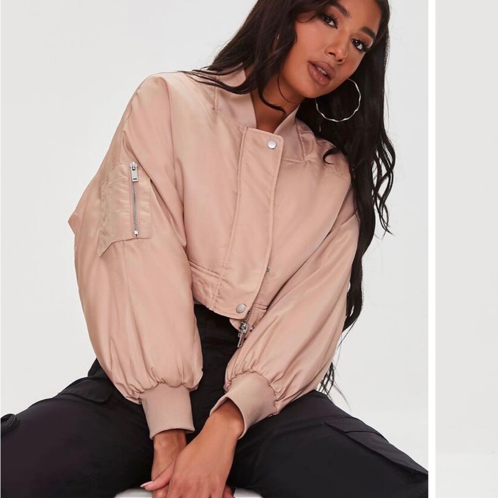 CROPPED NYLON FEEL JACKET….. - Picture 3 of 5